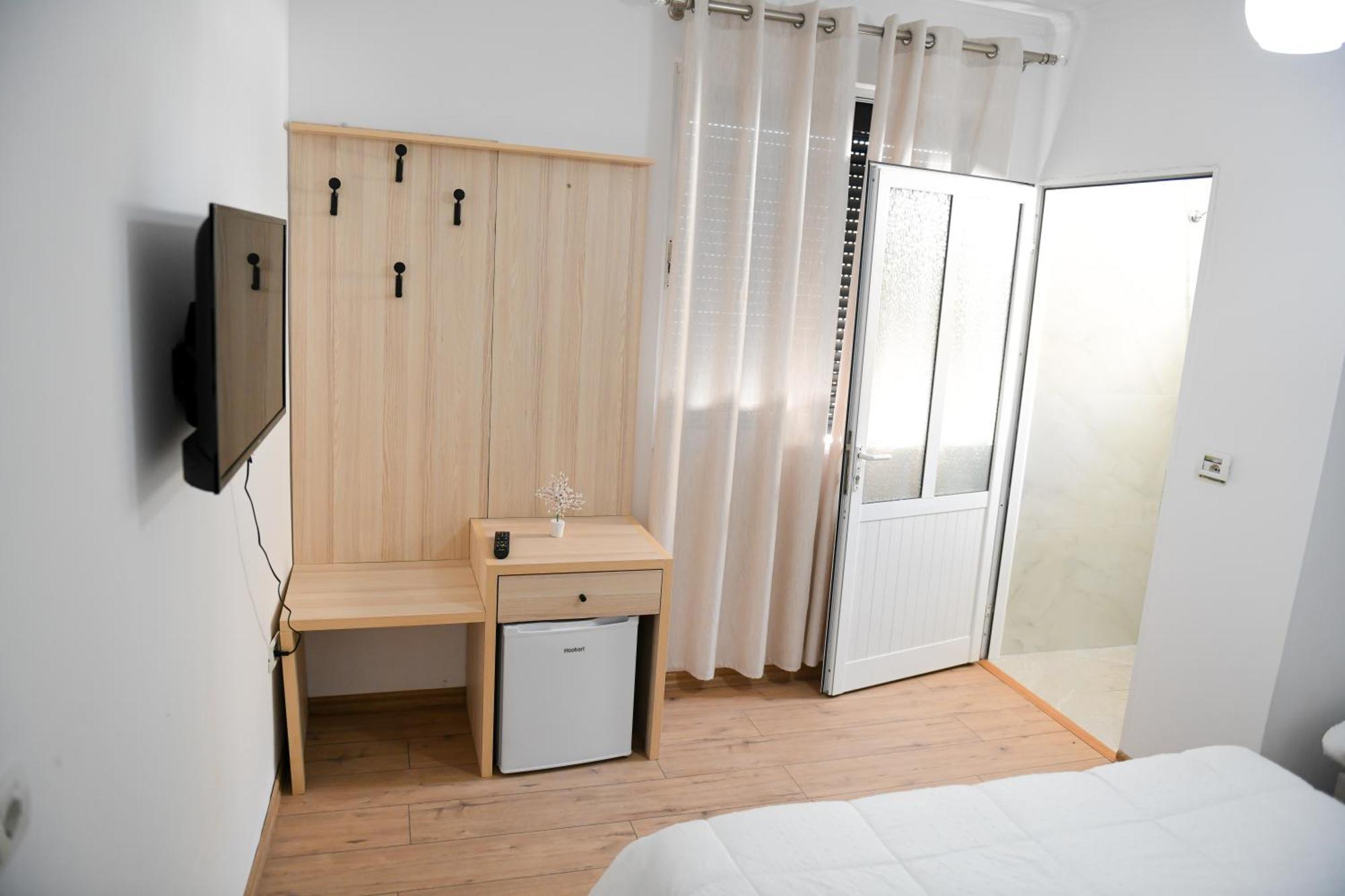 Hotel Villa Edis Berat Extérieur photo